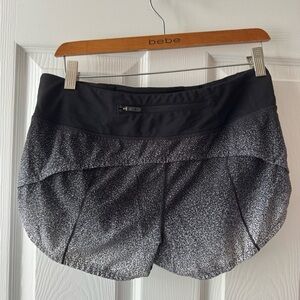 Lululemon Speed Up Shorts 2.5” 
Color: Ombre Speckle Stop Print 
Size: 6